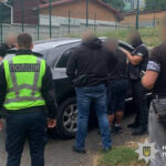 У Вінниці затримали організаторів «VIP-втечі» за кордон: переправа коштувала $17 500