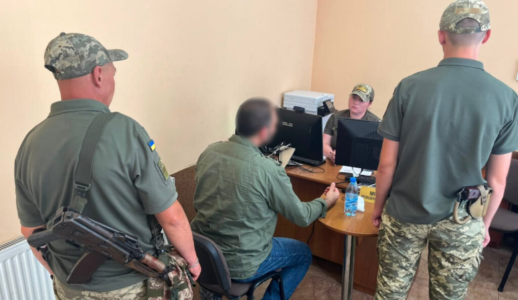 На Вінниччині чоловік намагався виїхати за сирійським паспортом та дати хабар прикордонниці