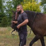 На Вінниччині ветеранів безкоштовно катають на конях