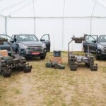 Міжрегіональний координаційний гуманітарний штаб передав два пікапи та три наземні роботизовані комплекси Нацгвардійцям