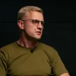 Від Тесли до мільйонних грантів: новий виток скандалу навколо Віталія Шабуніна