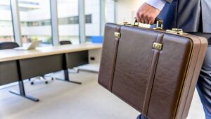 Підвищення зарплат та цифровізація конкурсів: схвалено Стратегію реформування державного управління