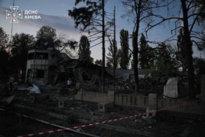 Удар по Києву, вокзалу та КПП на кордоні: що відомо про нічну атаку Росії 1 вересня