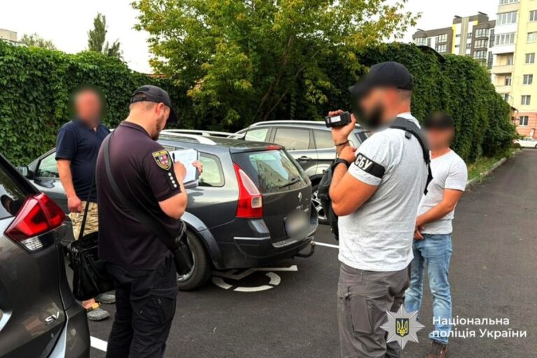 Посадовець на Вінниччині вимагав 25 тисяч у фермера за мовчання