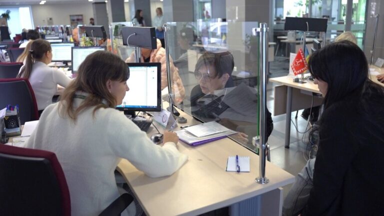 Ветерани, ВПО, люди з інвалідністю: вінничани отримали 308 тисяч соцпослуг