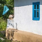 На межі Вінниччини та Хмельниччини збереглася автентична хатина