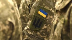 військові