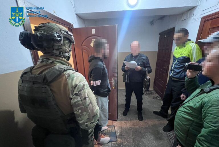 засудили вінничанина, який ошукав 39 осіб за схемою псевдобанкінгу