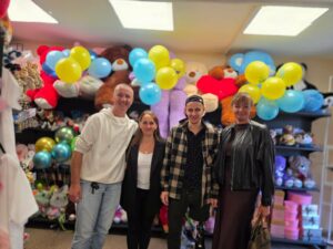 відкрив крамничку на честь загиблого побратима