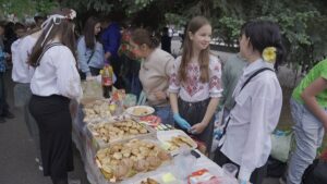 садочки і школи